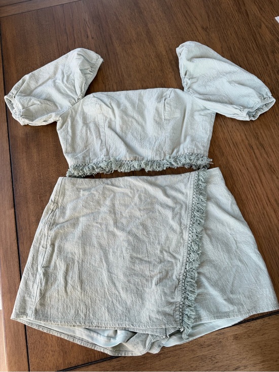 Blue Blush Other - Blue Blush Two-Piece Fringe Trim Crop Top & Skort Set — Light Sage